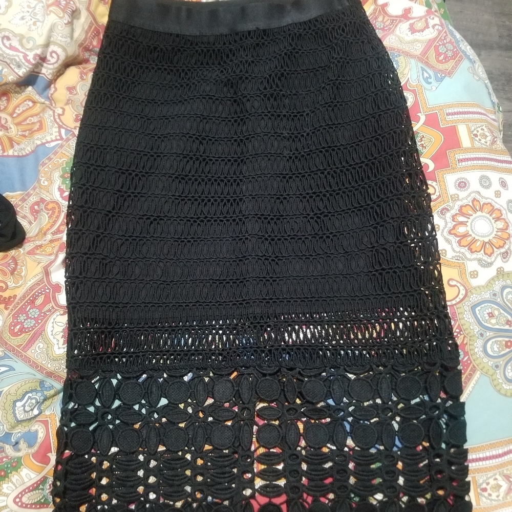 BEBE SKIRT MEDIUM